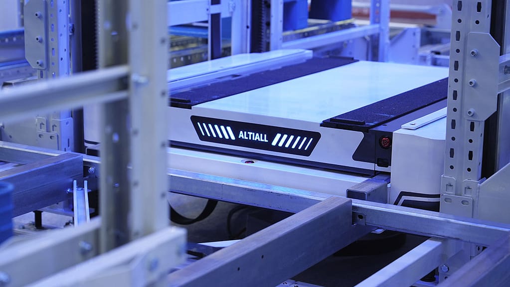 Zikoo Robotics six-way shuttle demonstrating Automated Storage and Retrieval System and Automatic 3D warehouse dense storage solutions