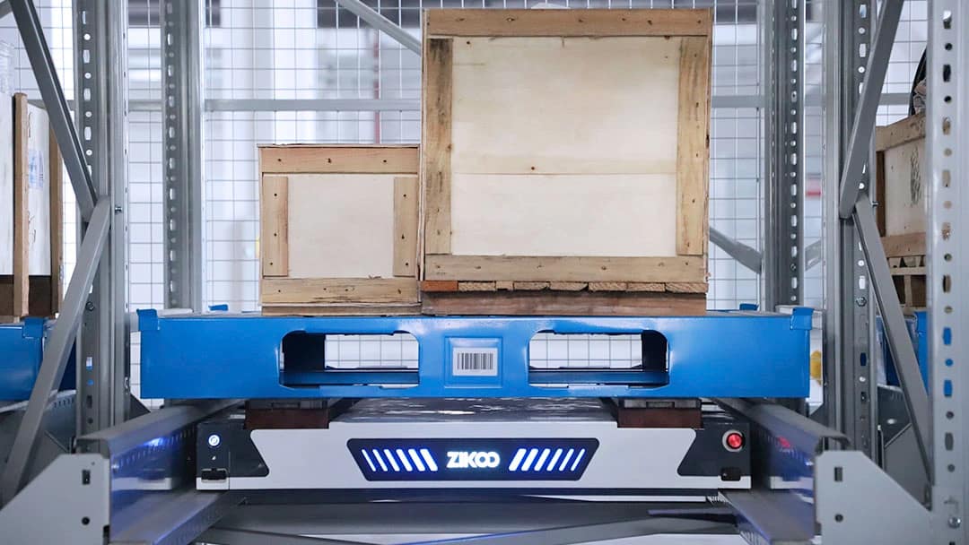 Four-Way Pallet Shuttle by Zikoo Robotics Zikoo Robotics Four-way shuttle for dense storage and Automated Storage and Retrieval System in Automatic 3D warehouse