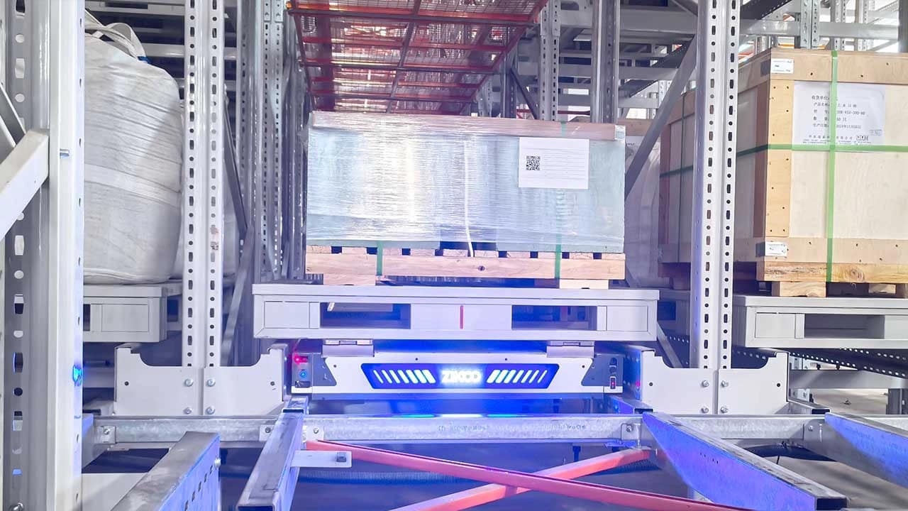 Zikoo Robotics dense storage solution in automated storage retrieval system for industrial manufacturing Automatic 3D warehouse