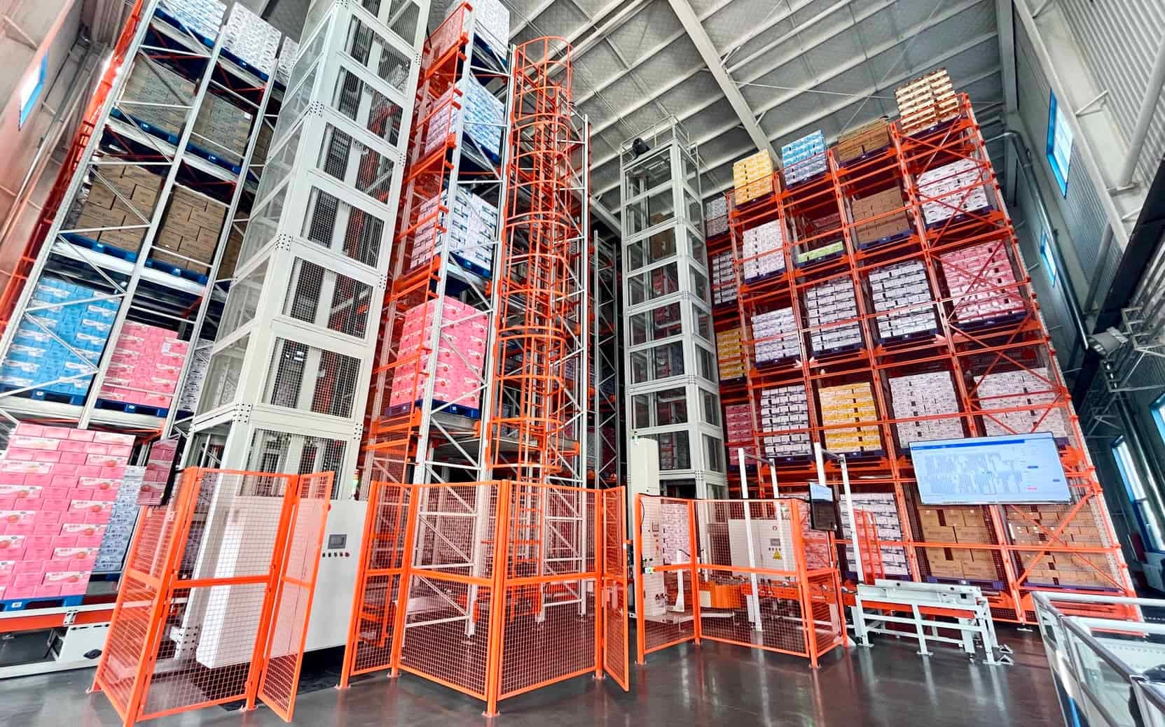 Zikoo Robotics R Bot Smart Four Way Pallet Shuttle Food And Dairy Enterprises Shelf To Person1