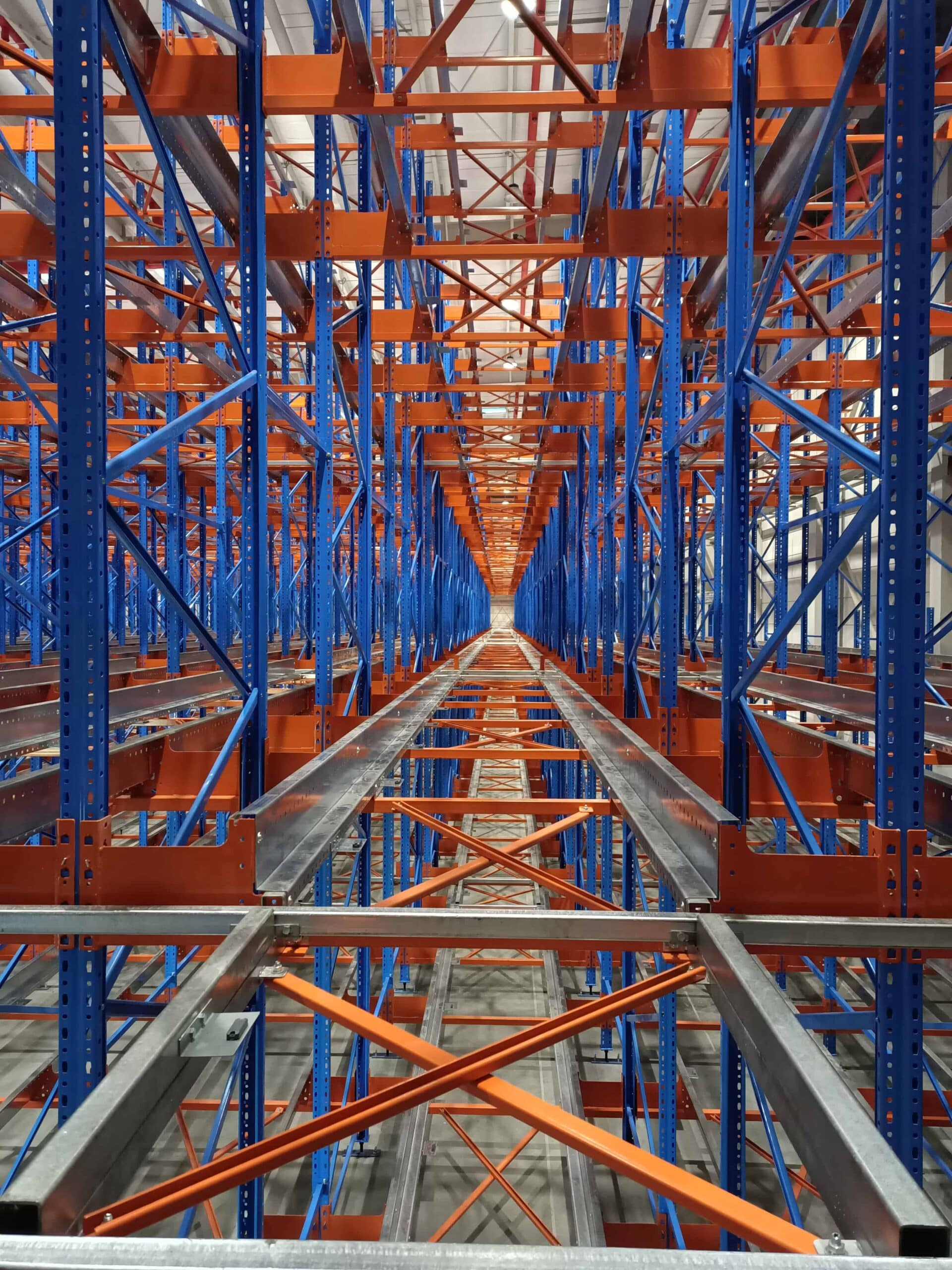 Zikoo Robotics R Bot Smart Four Way Pallet Shuttle Home Appliance Industry Shelf To Person2 Scaled