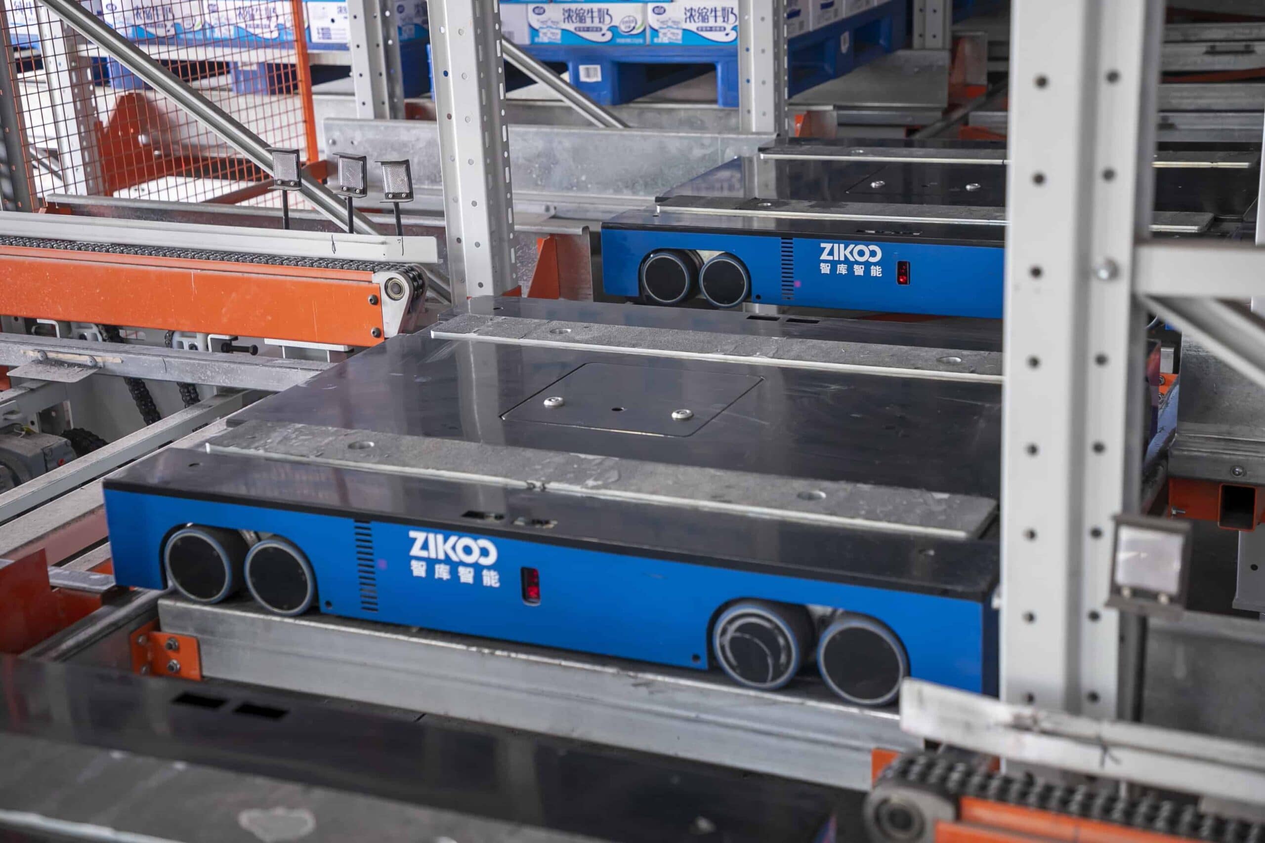 Zikoo Robotics R Bot Smart Four Way Pallet Shuttle Food And Dairy Enterprises Shelf To Person3 Scaled